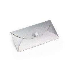 Silberner Umschlag mit Herzverschluss | 220x110 mm | Superbox