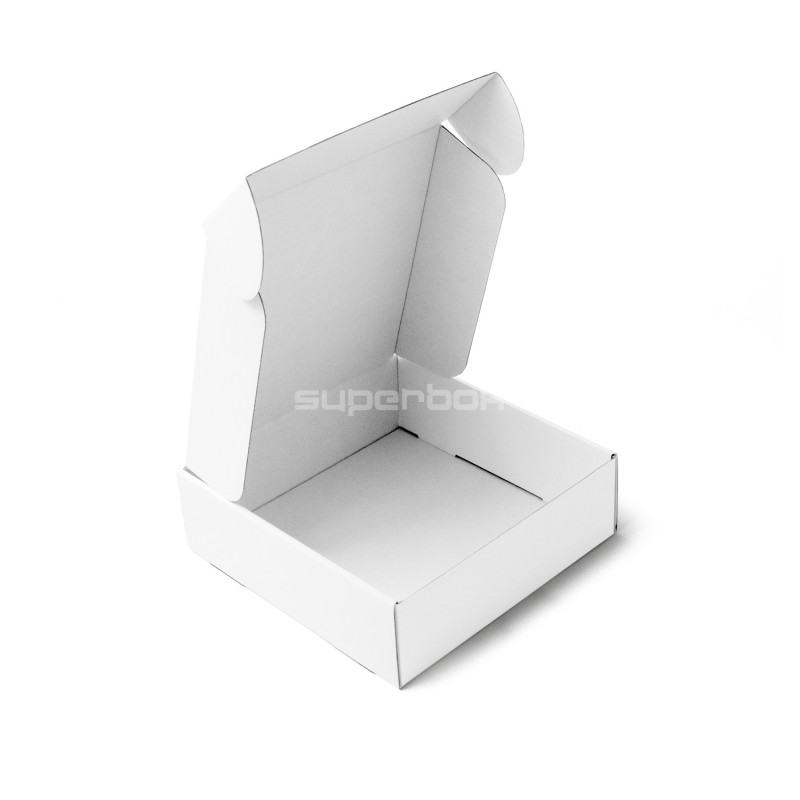 Elegant White Small Gift Box, 6 cm Height