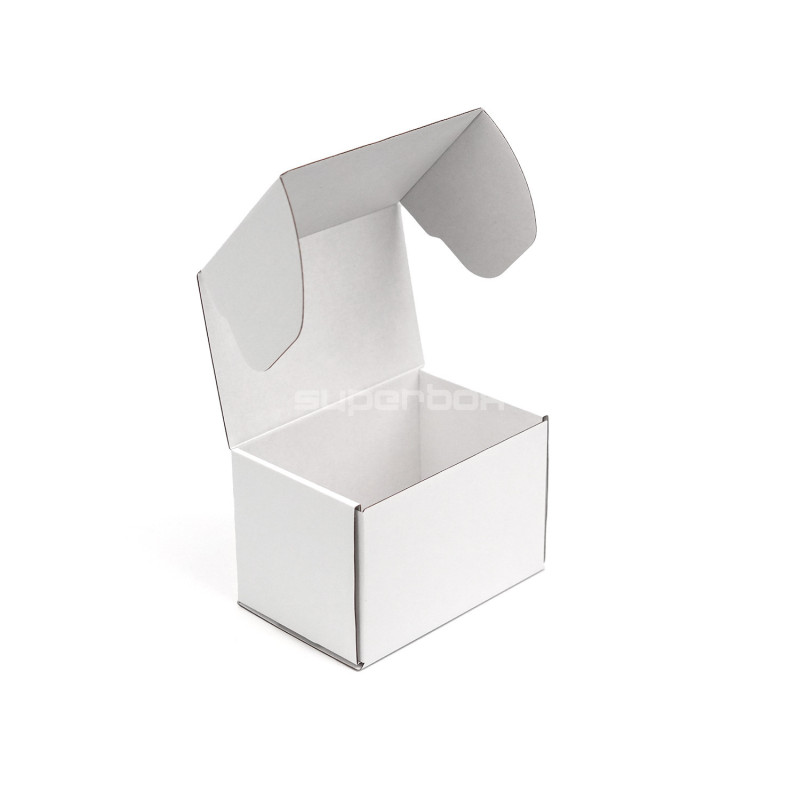 Kleine weiße tiefe Geschenkbox