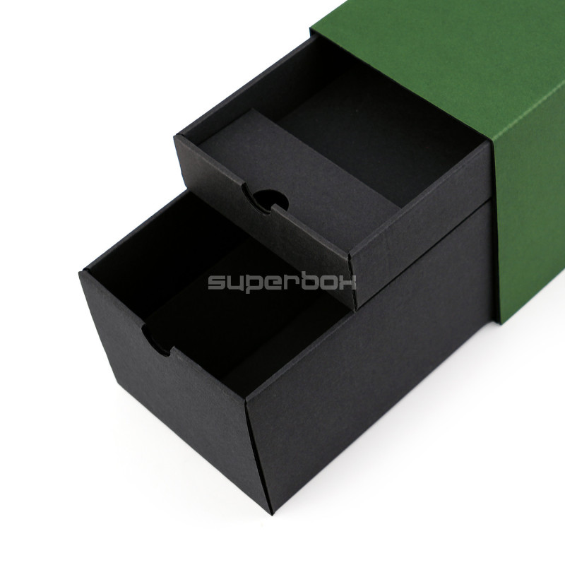 Grüne rechteckige Geschenkbox für Flasche mit zwei Schubladen
