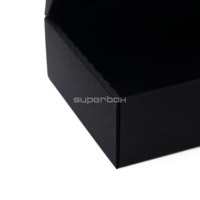 Kleine schwarze Klappdeckel-Geschenkbox