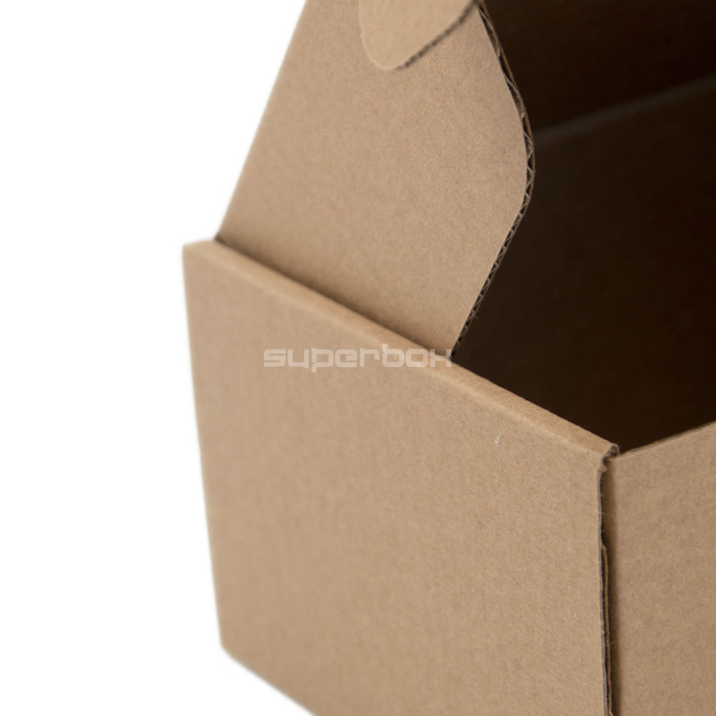 Kleine braune Pizza-Stil-Postbox