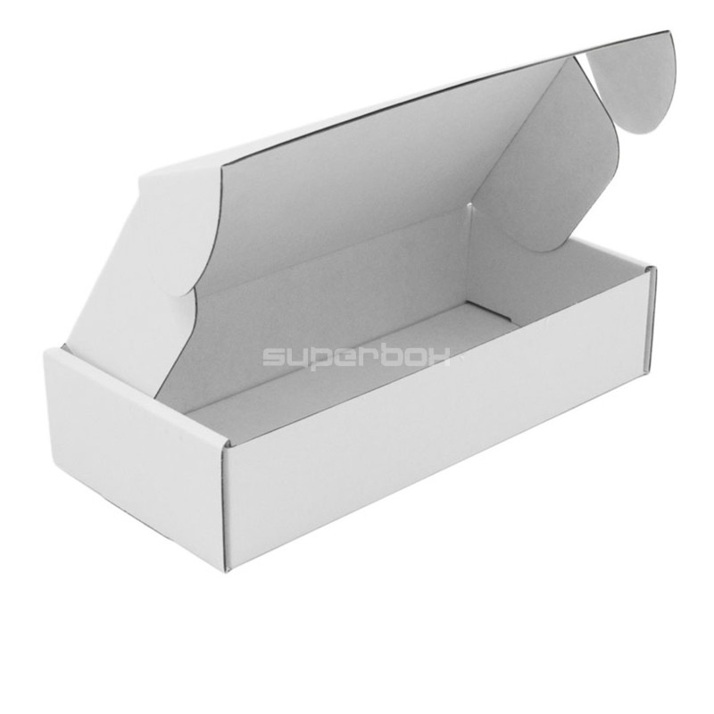 Kleine längliche weiße Geschenkbox