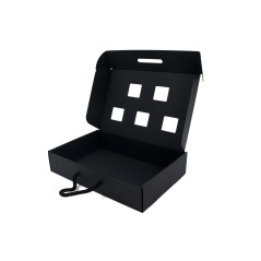 Schwarze Koffer-Geschenkbox mit Textilgriff