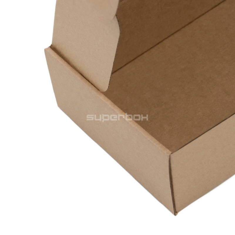 Braune lange Box für Versandartikel