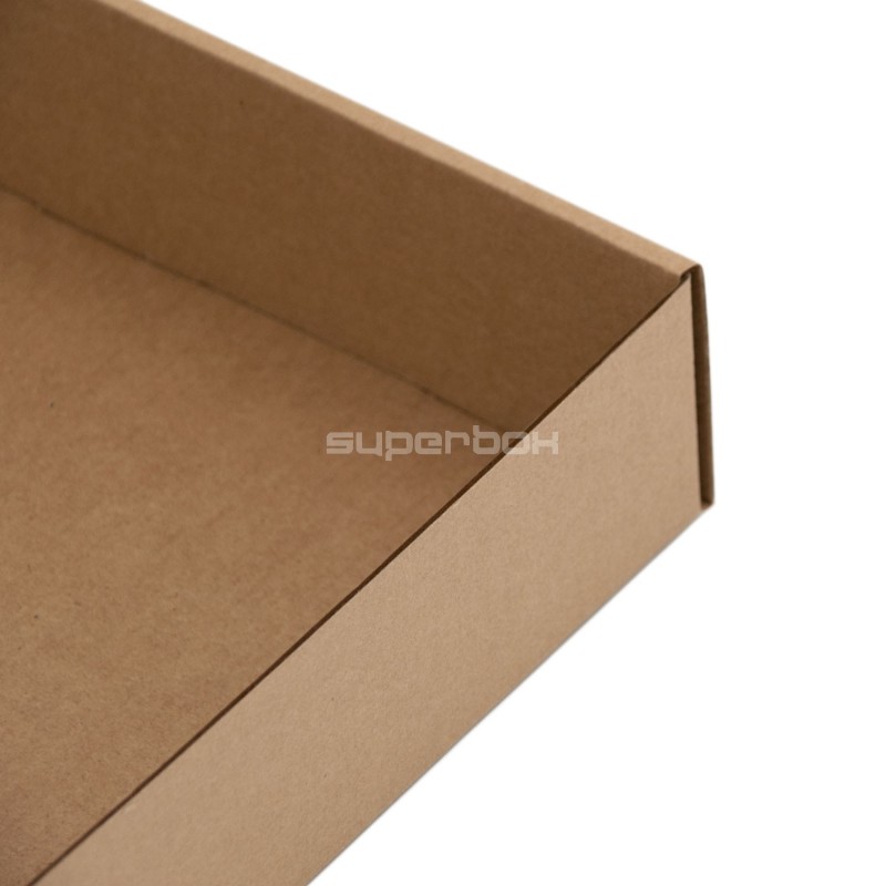Braune quadratische Box, 5,5 cm tief, mit PVC-Fenster