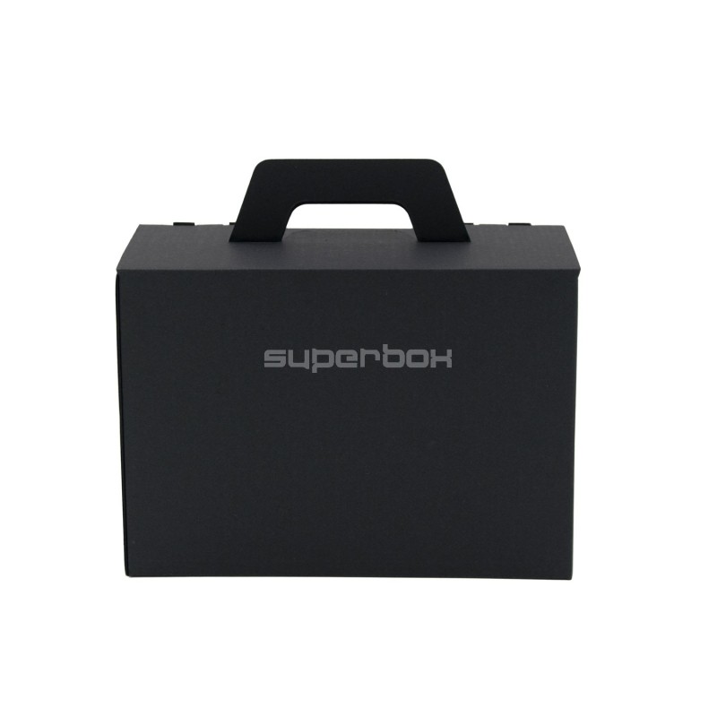 Schwarze kleine Koffer-ähnliche Geschenkbox mit Griff