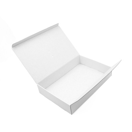 Große weiße Box mit Schleifenverschluss