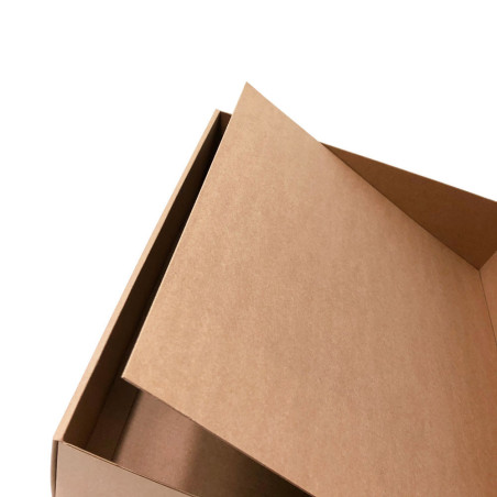 Braune Einlage für quadratische Geschenkbox