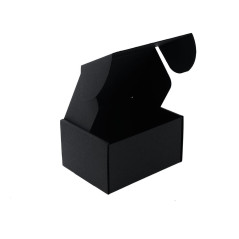 Kleine schwarze Geschenkbox aus Wellpappe