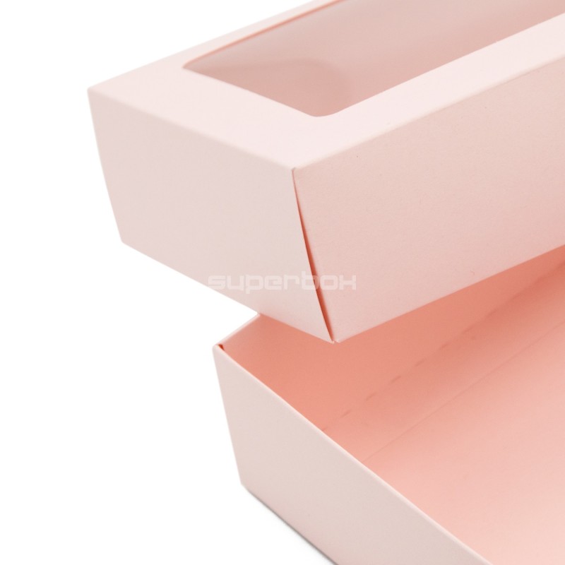 Hellrosa zweiteilige Geschenkbox aus Karton mit Fenster Hellrosa zweiteilige Geschenkbox aus Karton mit Fenster