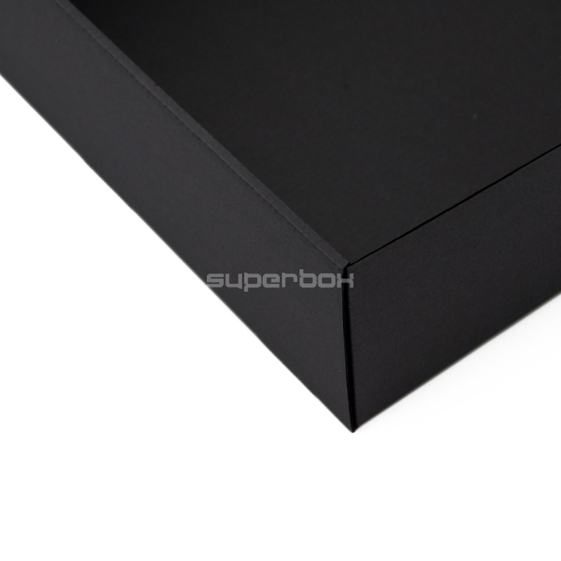 Große schwarze Box mit Klarsichtfenster im Deckel, 9 cm hoch