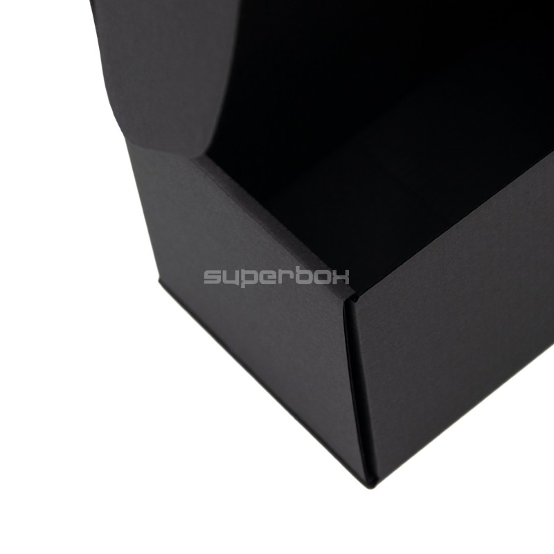 Kleine schwarze tiefe Geschenkbox