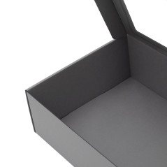 Pilka dovanų dėžutė su PVC langeliu