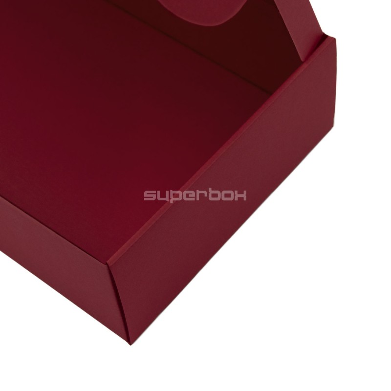 Verlängerte kirschrote Geschenkbox für Flasche