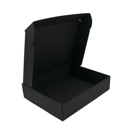 Schwarze stabile Box zum Verpacken von Decken oder Bettwäsche