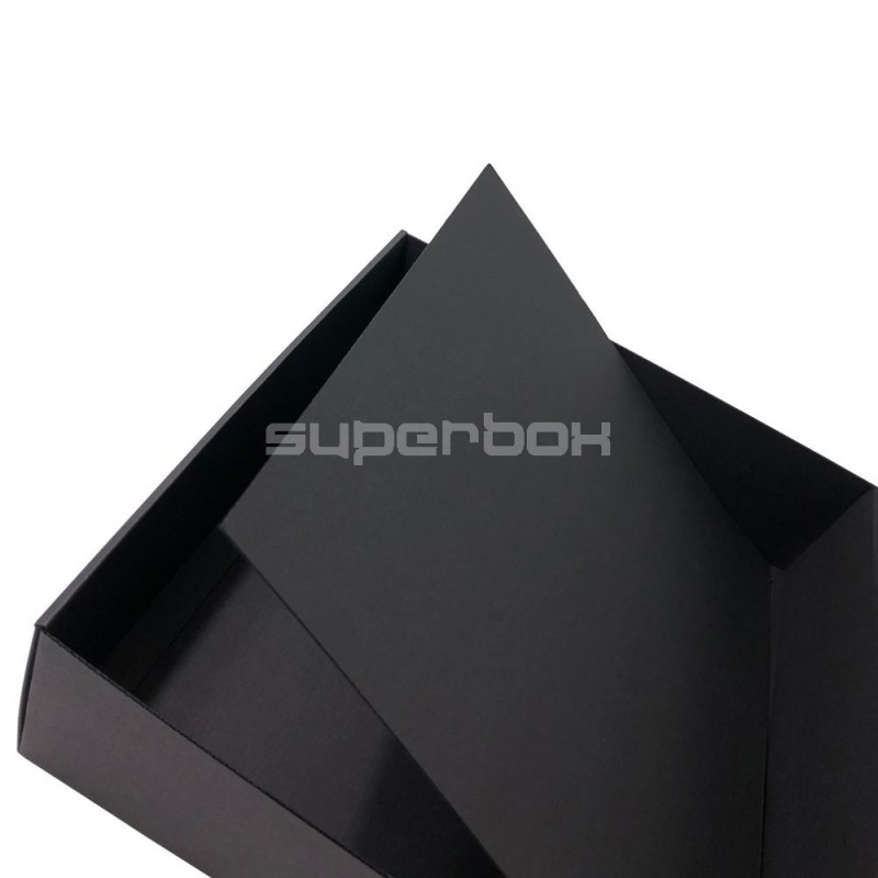 Schwarze quadratische Geschenkbox mit Fenster, Höhe 10 cm