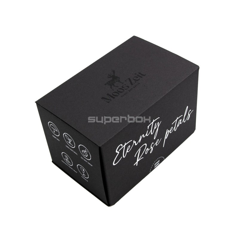 Kleine schwarze tiefe Geschenkbox