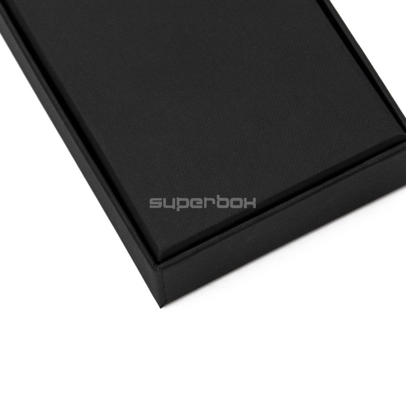 Kleine schwarze STARKE Kartonbox mit Deckel
