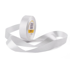 Elegantes weißes Satinband, 25 mm Breite