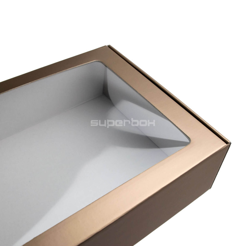 Gedämpfte goldene A4-Geschenkbox mit PVC-Fenster Gedämpfte goldene A4-Geschenkbox mit PVC-Fenster