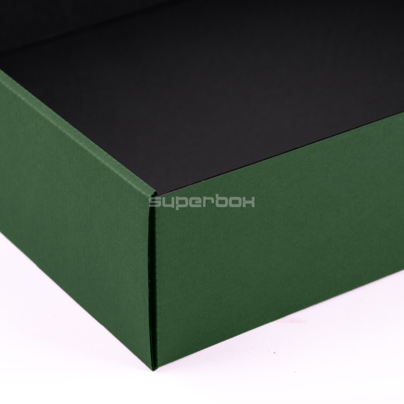 Grüne Geschenkbox mit klarem Fenster für 3 Flaschen