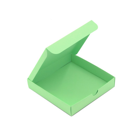 Hellgrüne quadratische Box mit eingelassenem Kartondeckel