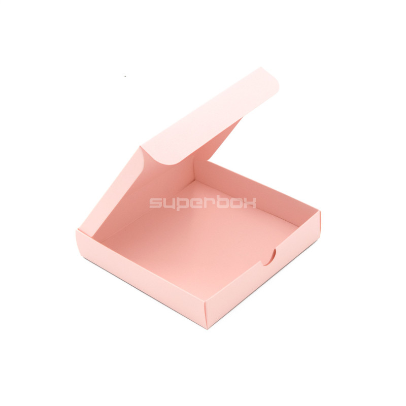 Hellrosa quadratische Box mit eingelassenem Kartondeckel