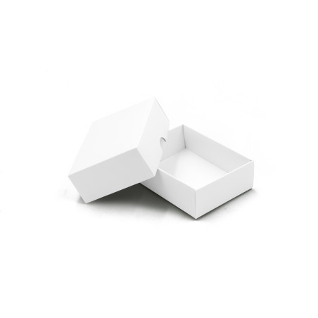 Weiße kleine rechteckige Geschenkbox