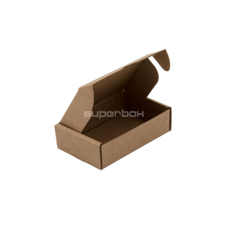 Kleine braune Box zum Verpacken kleiner Artikel