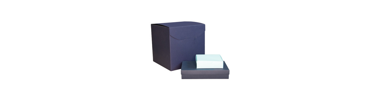 Blaue Pappschachteln