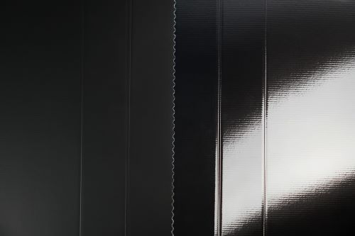 Visueller Unterschied zwischen glänzender und marter Oberfläche